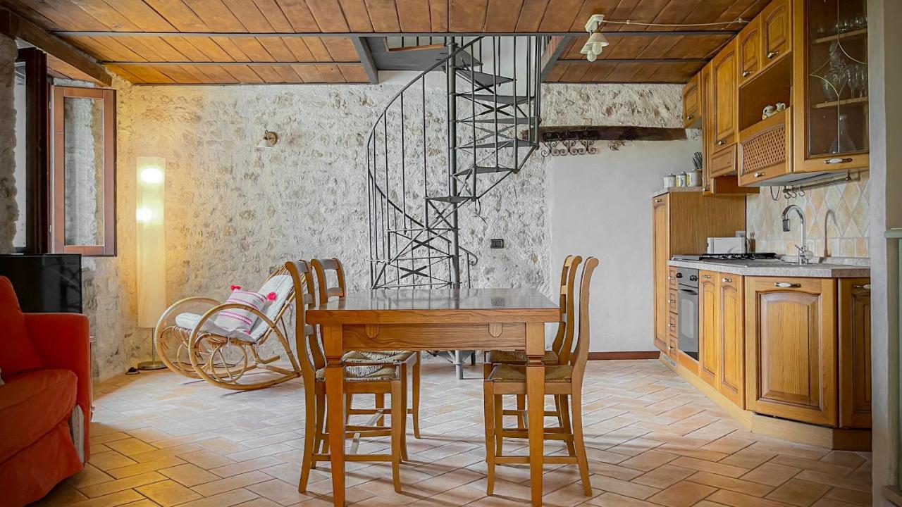 Borgo San Valentino Aparthotel Arrone Εξωτερικό φωτογραφία
