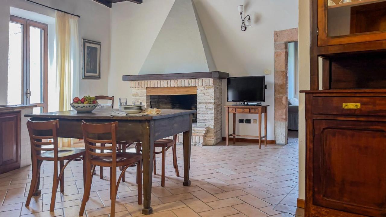 Borgo San Valentino Aparthotel Arrone Εξωτερικό φωτογραφία