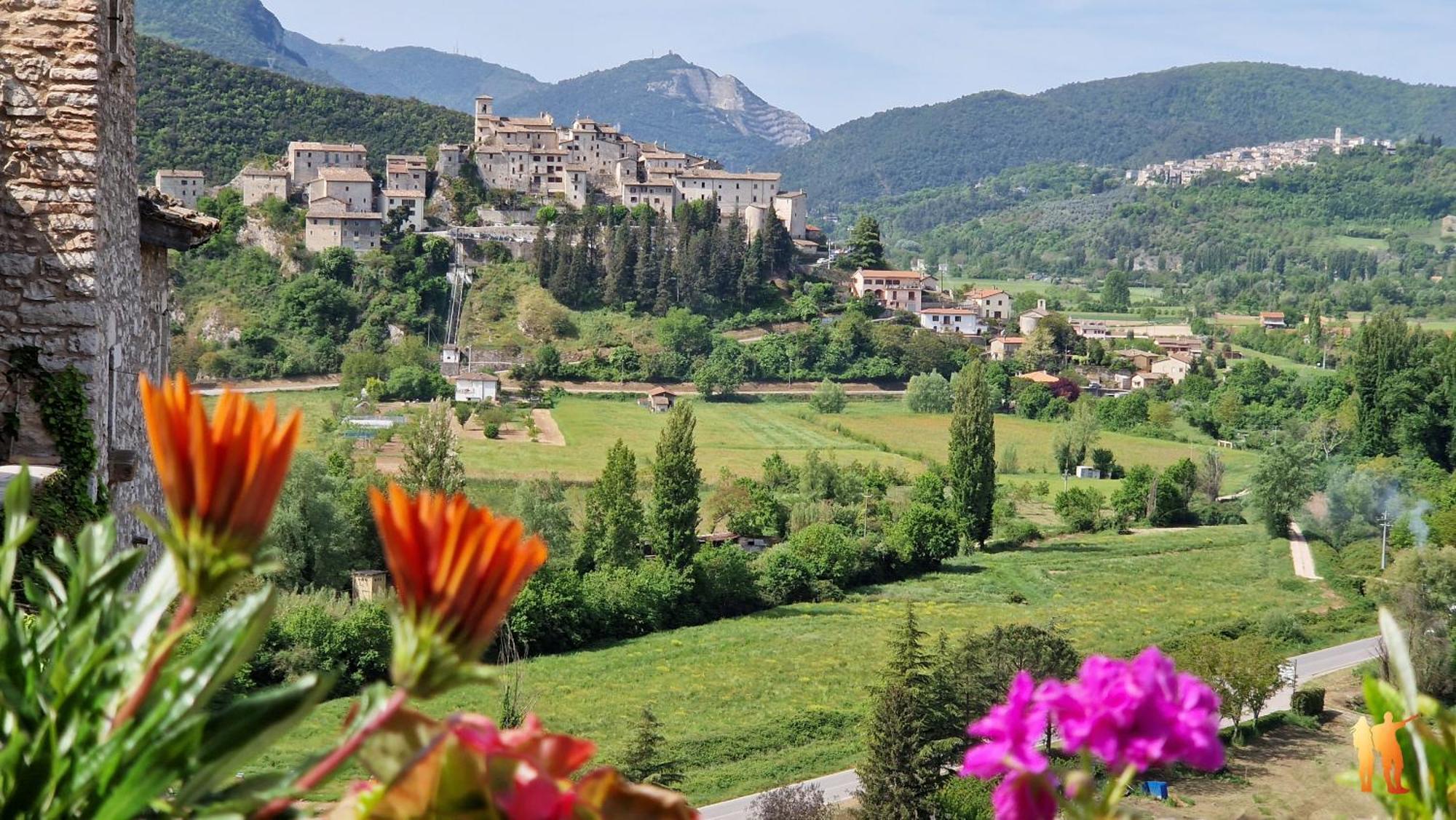 Borgo San Valentino Aparthotel Arrone Εξωτερικό φωτογραφία